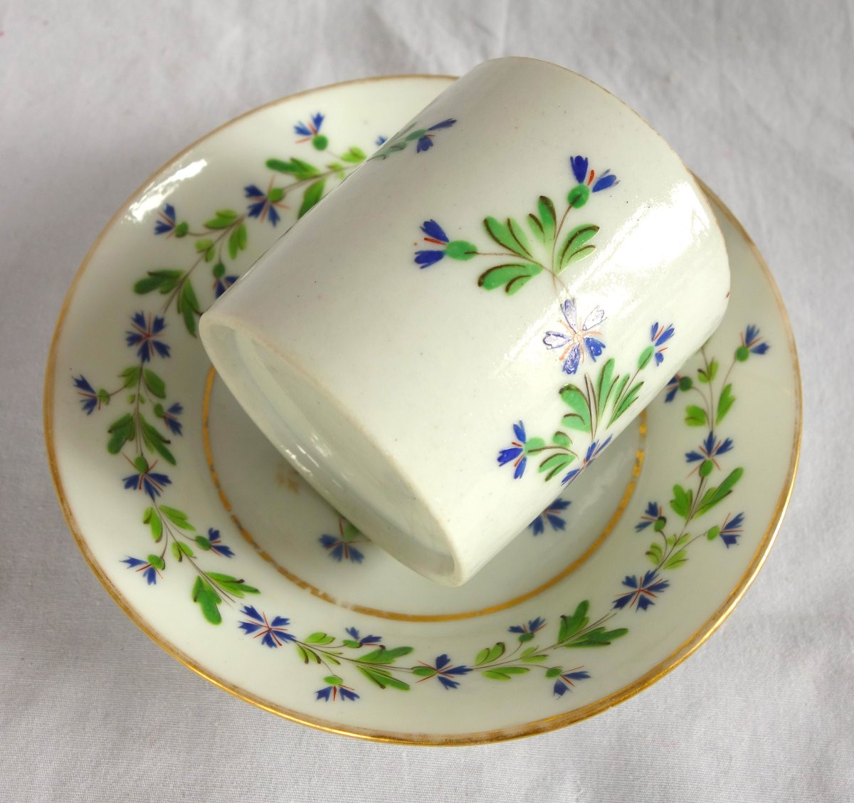 Manufacture de Locré, paire de Tasses à café litron en porcelaine, décor aux Barbeaux filets or-photo-4