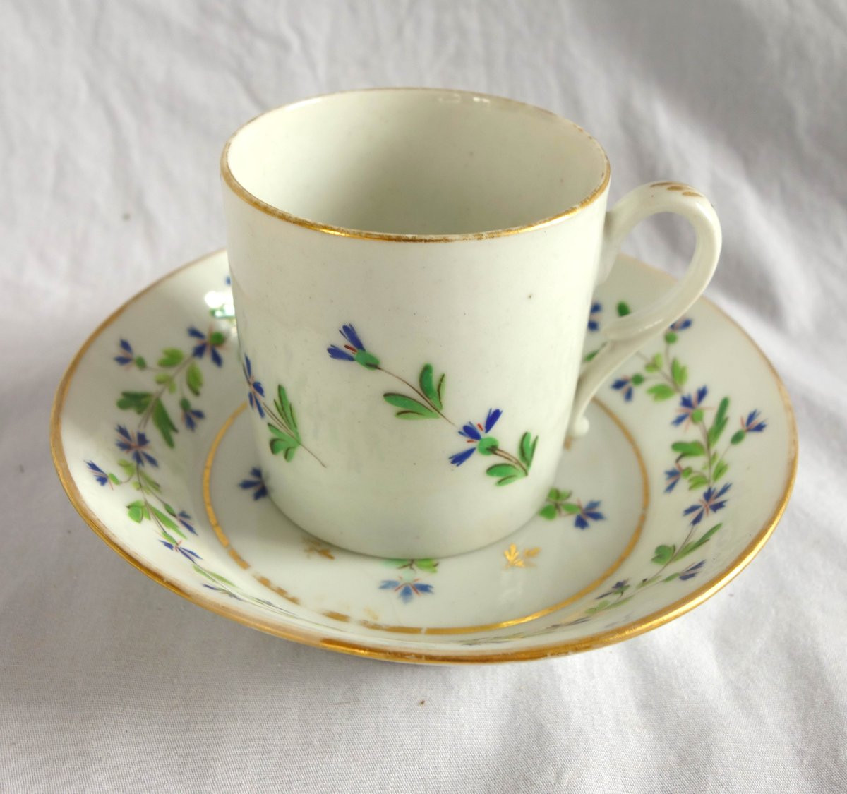 Manufacture de Locré, paire de Tasses à café litron en porcelaine, décor aux Barbeaux filets or-photo-4