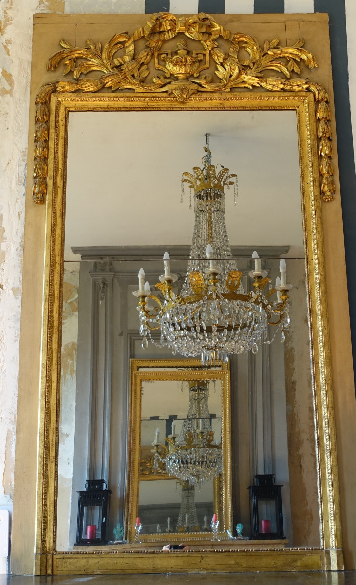   Trumeau, miroir de boiserie d'époque Louis XVI en bois laqué et doré, glace au mercure