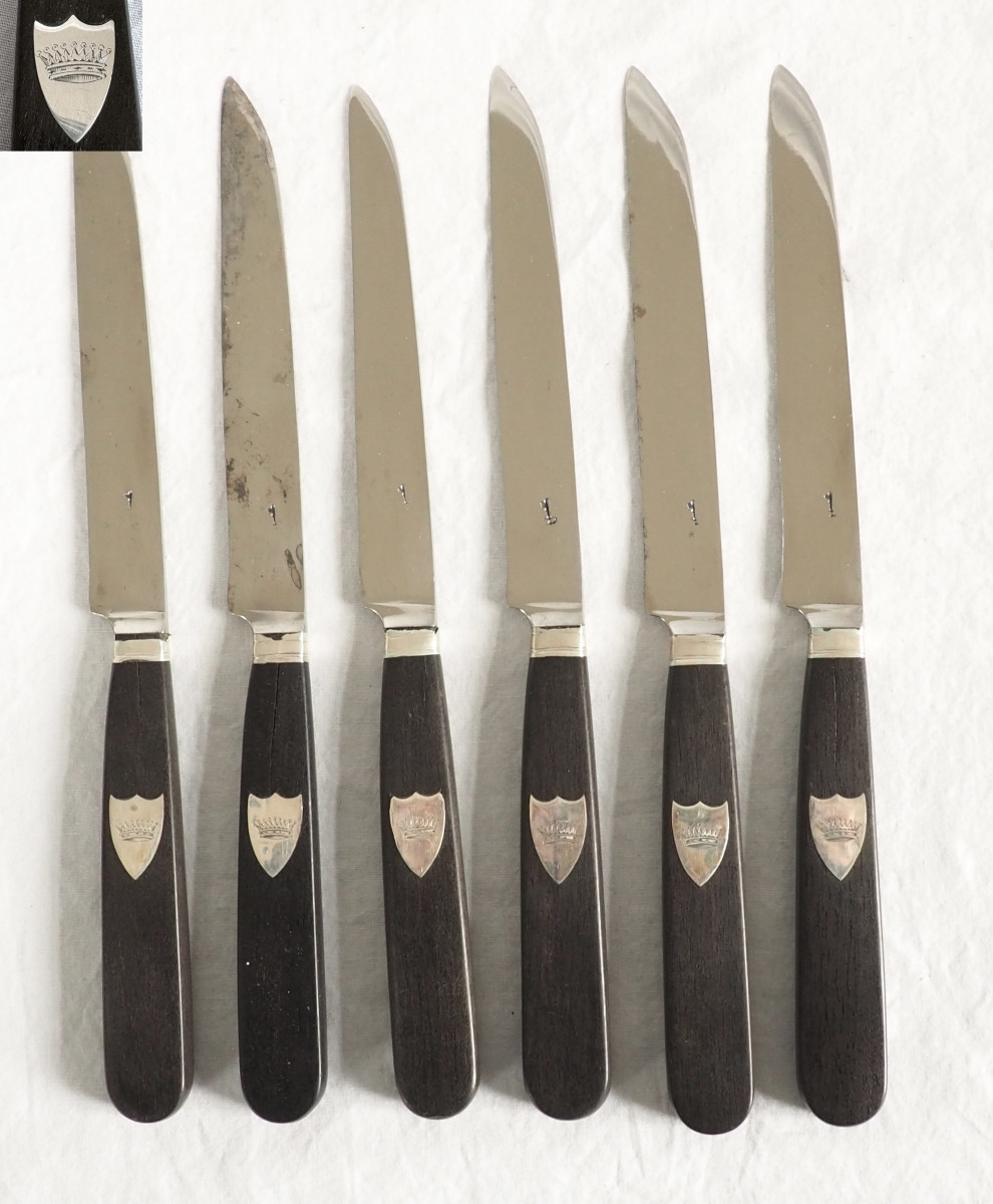 couronne de comte : suite de 6 couteaux de table en ébène et argent massif - vers 1830