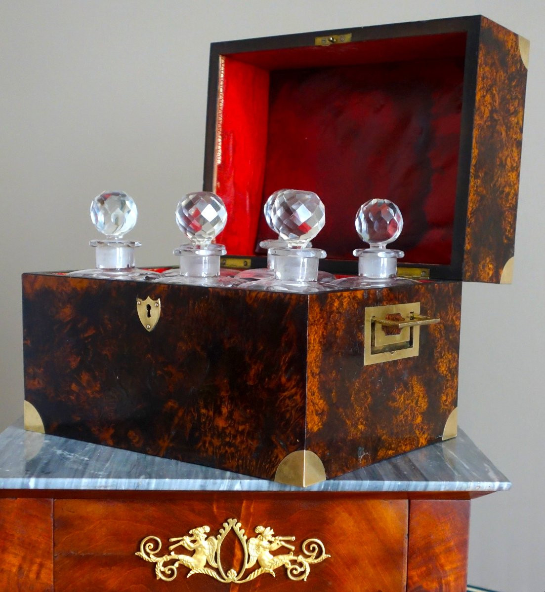 Empire Period Liqueur Cellar In Creusot Crystal And Burl Walnut-photo-2