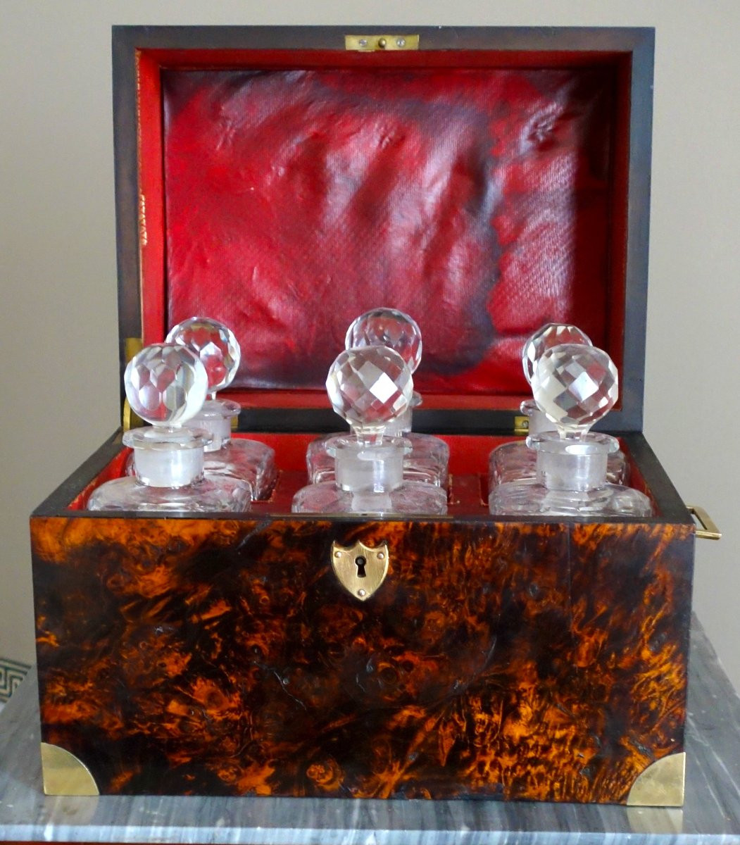 Empire Period Liqueur Cellar In Creusot Crystal And Burl Walnut-photo-3