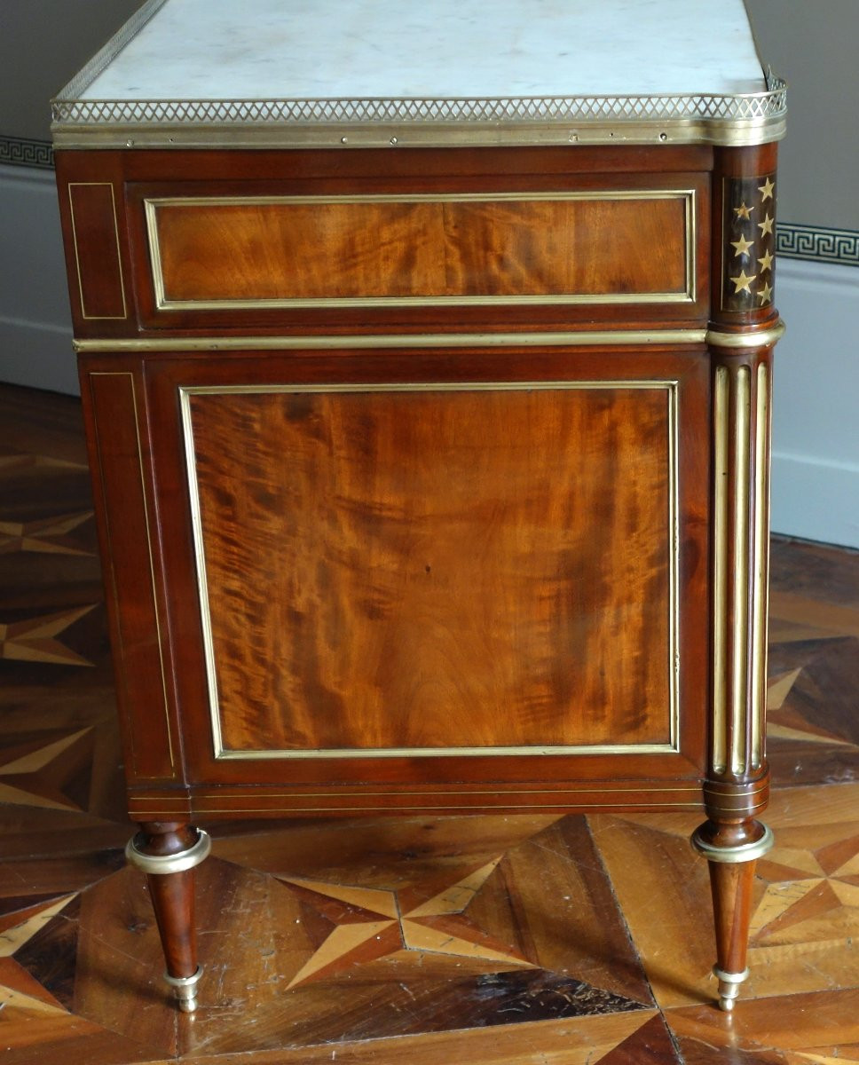commode d'époque Directoire en plaquage de Citronnier et d'acajou - fin 18e siècle-photo-3