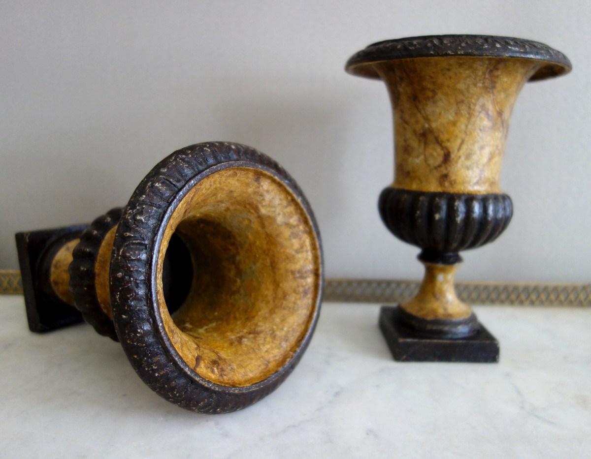 Pair Of Medicis Ornamental Cast Iron Vases Painted In Faux Marble, 19th Century - 19.5cm-photo-3