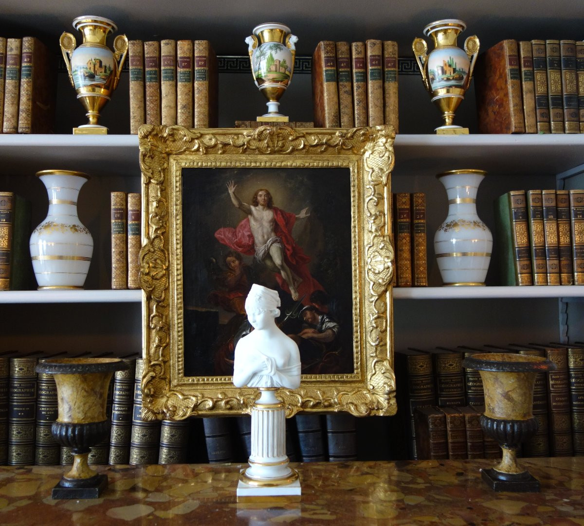 Paire de vases Medicis d'ornement en fonte peinte en faux marbre, époque XIXe - 19,5cm-photo-3