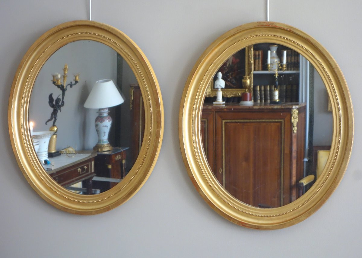 Pair Of Large Oval Mirrors In Gilded Wood And Mercury Glass In The Louis XVI Style-photo-2