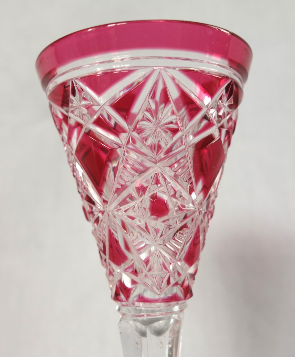 Baccarat : Service à liqueur en cristal overlay rose, modèle Lagny-photo-7