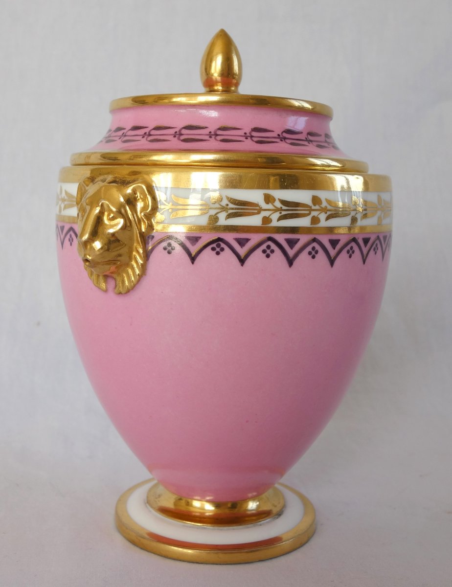 Manufacture Royale de Sèvres 1821 : Sucrier en porcelaine à décor Egyptien-photo-1