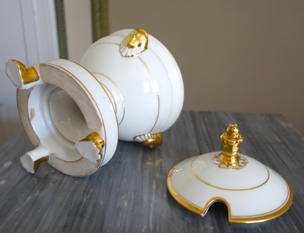 Confiturier en porcelaine de Paris à pieds griffes décor à l'or, époque Empire Restauration-photo-3
