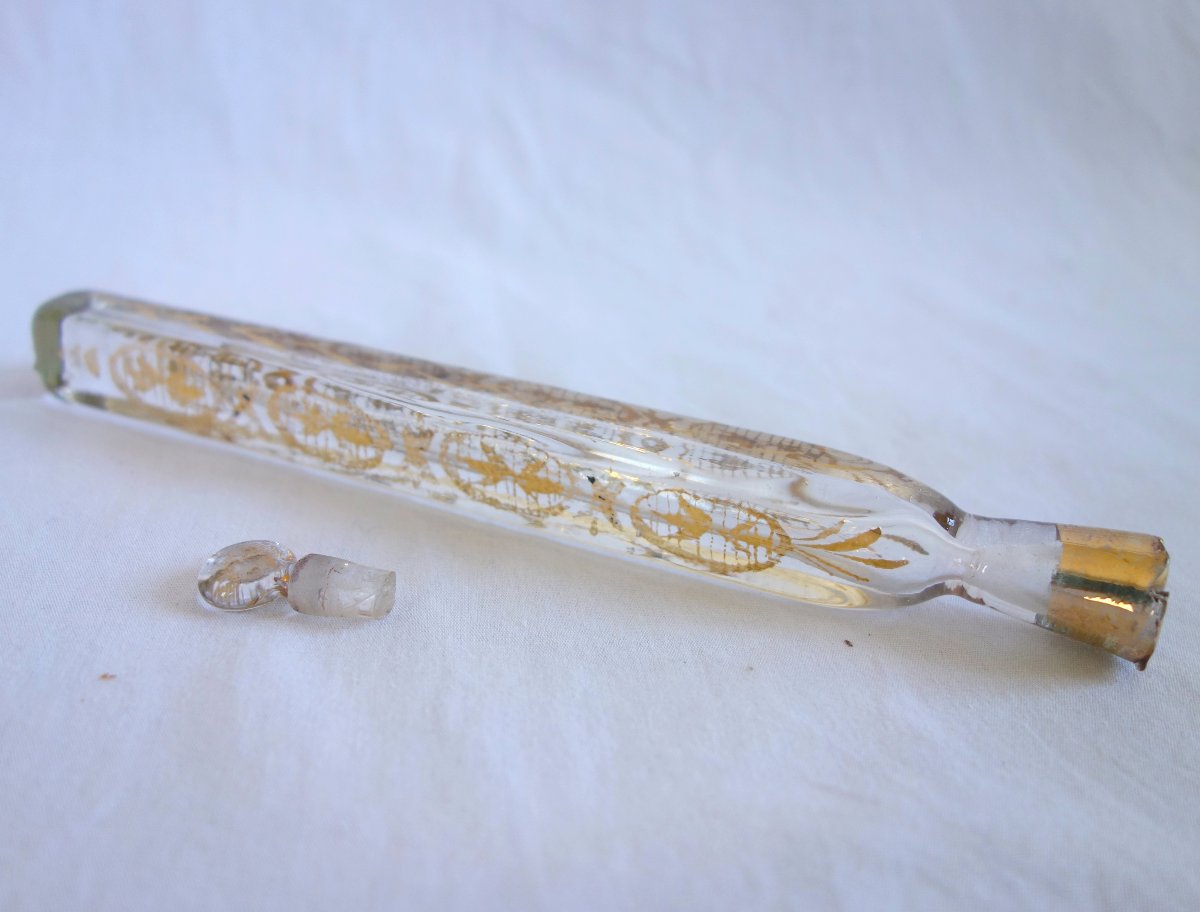 Flacon de parfum de voyage d'époque 18e siècle en verre doré-photo-4