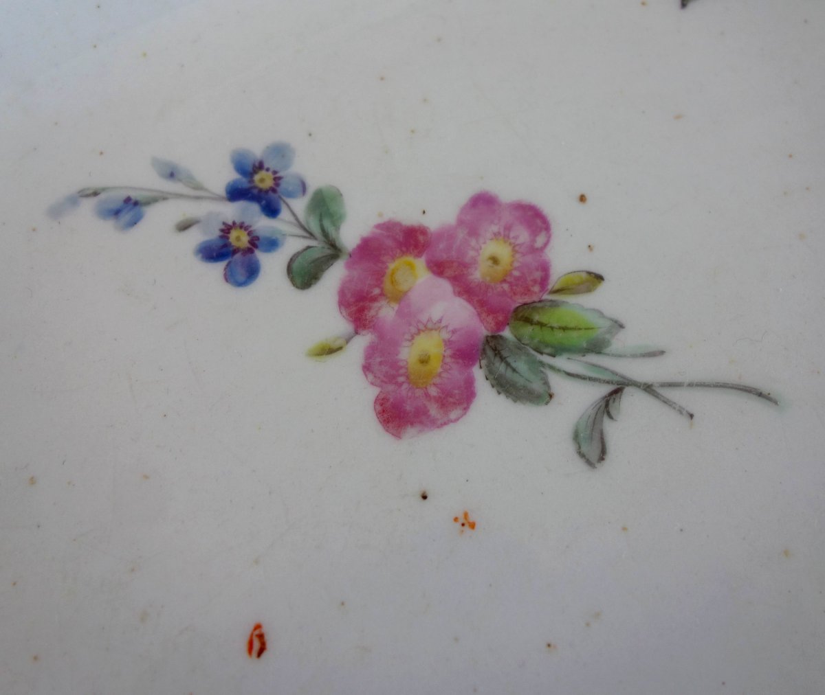 An 18th-century Paris Porcelain Serving Dish, Attributed To The Locré Manufactory-photo-2
