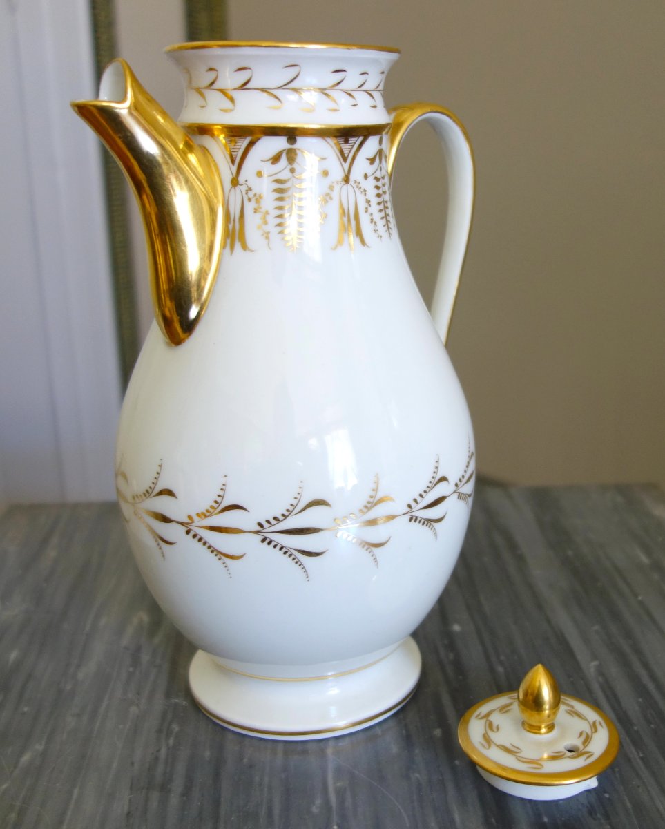 Verseuse, cafetière en porcelaine de Paris d'époque Empire à décor doré or fin-photo-2