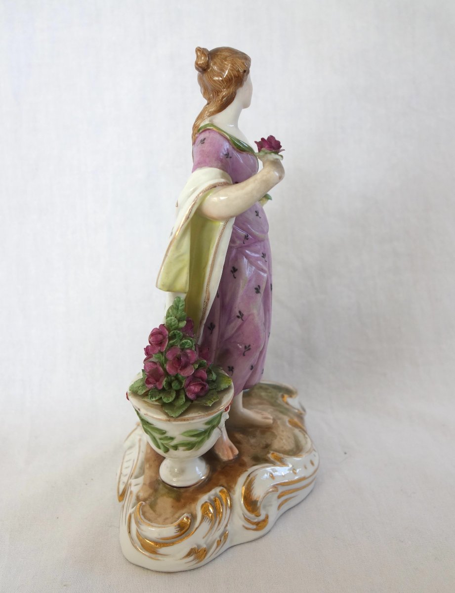 Meissen - Polychrome Porcelain Figurine - Flora Or Spring-photo-1