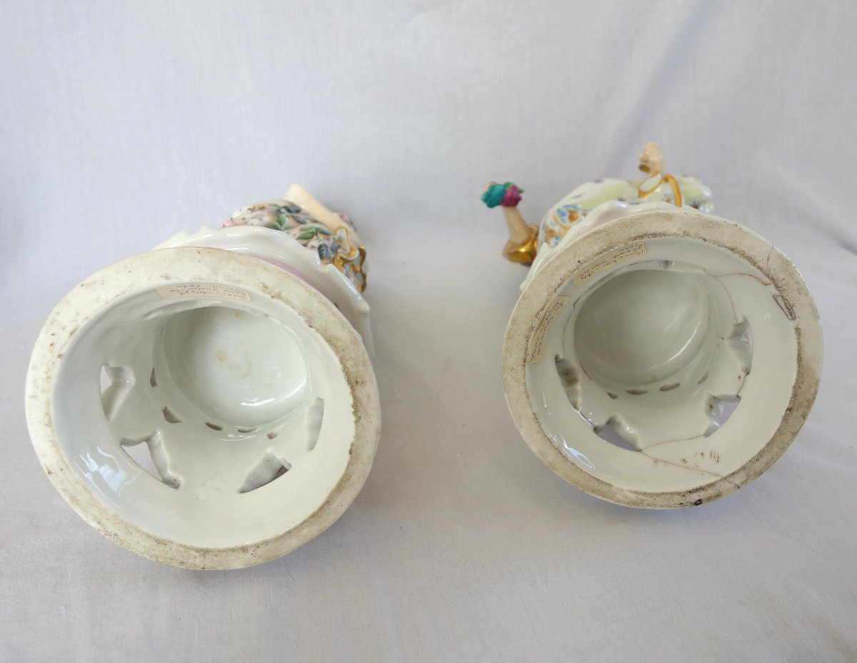 Paire de grandes statues Flore et Bachus en porcelaine de Paris polychrome et or - circa 1840-photo-7