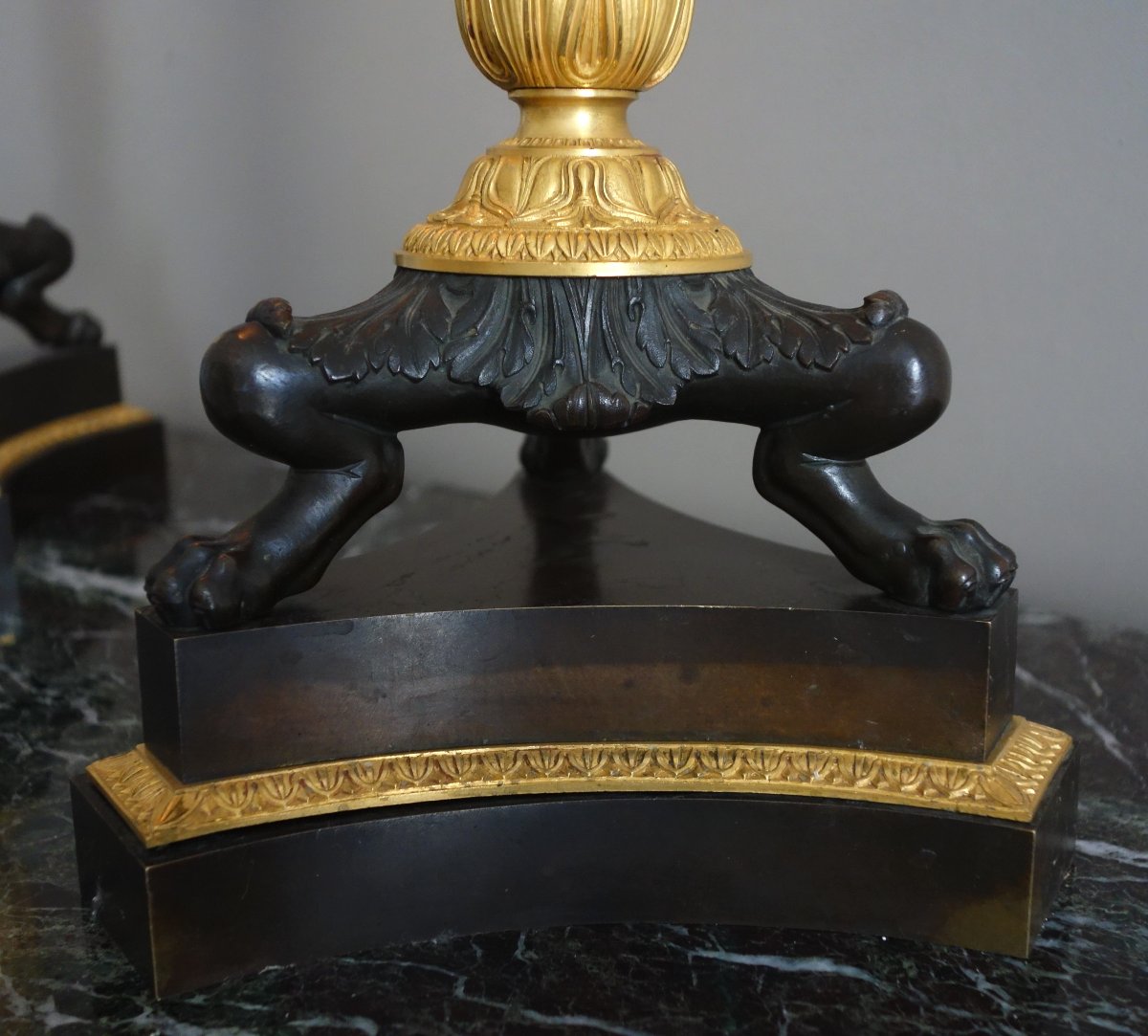 Pair Of Large 6-light Candelabras In Patinated And Mercury-gilded Bronze From The Empire And Restoration Periods-photo-1