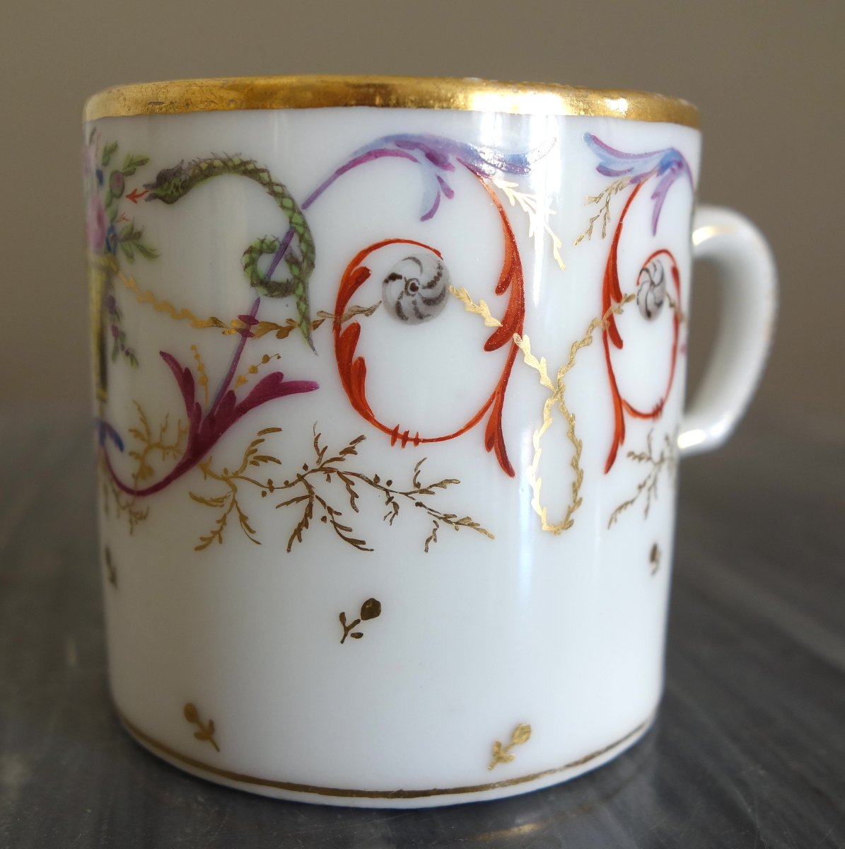 Pair Of Louis XVI Directoire-era Litron Cups With Polychrome And Gold Decoration-photo-1