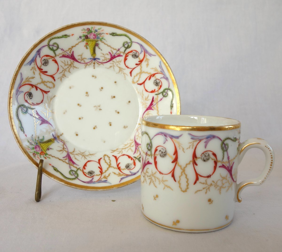 Pair Of Louis XVI Directoire-era Litron Cups With Polychrome And Gold Decoration-photo-4
