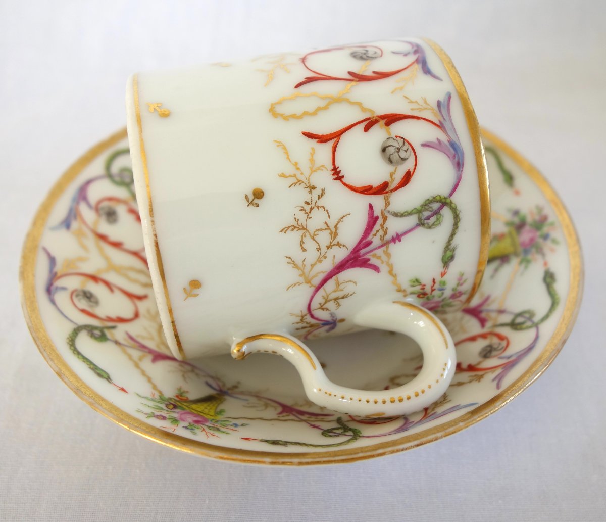 Pair Of Louis XVI Directoire-era Litron Cups With Polychrome And Gold Decoration-photo-8