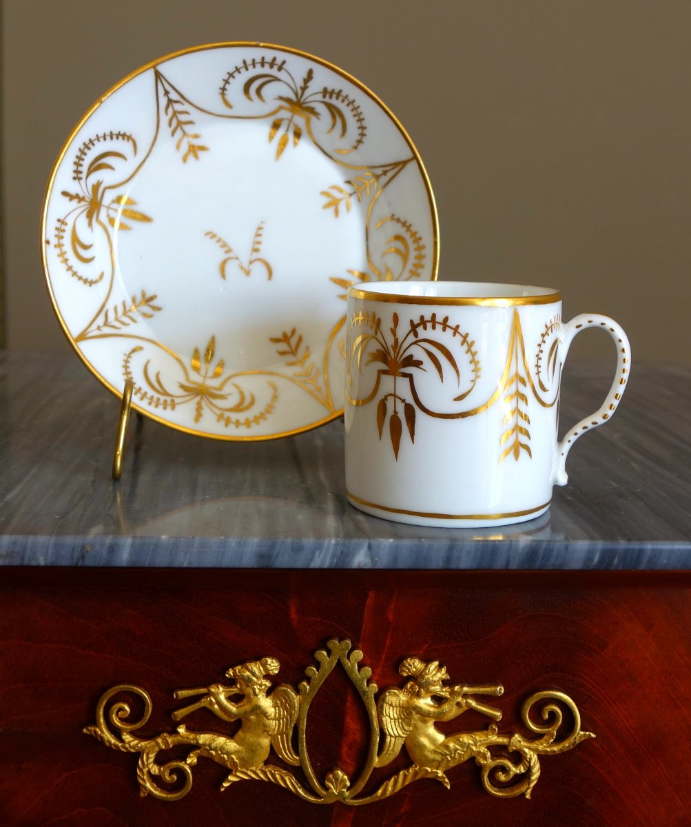 Vintage "litron" Cup From The Consulate Period, Attributed To Darte—white And Gold Porcelain