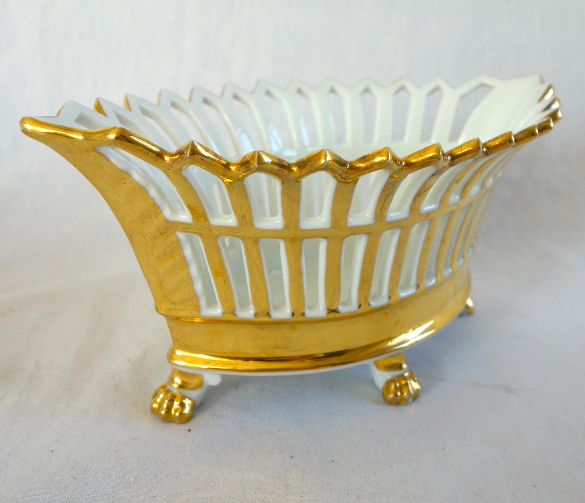 Openwork, Teardrop-shaped Bowl, Paris Porcelain Gilded With Gold, Empire/restoration Period-photo-4