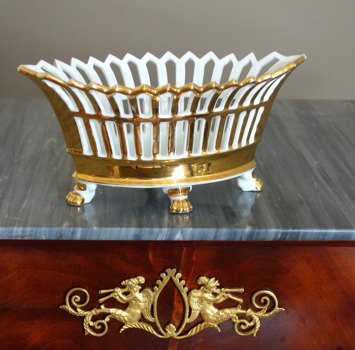 Openwork, Teardrop-shaped Bowl, Paris Porcelain Gilded With Gold, Empire/restoration Period