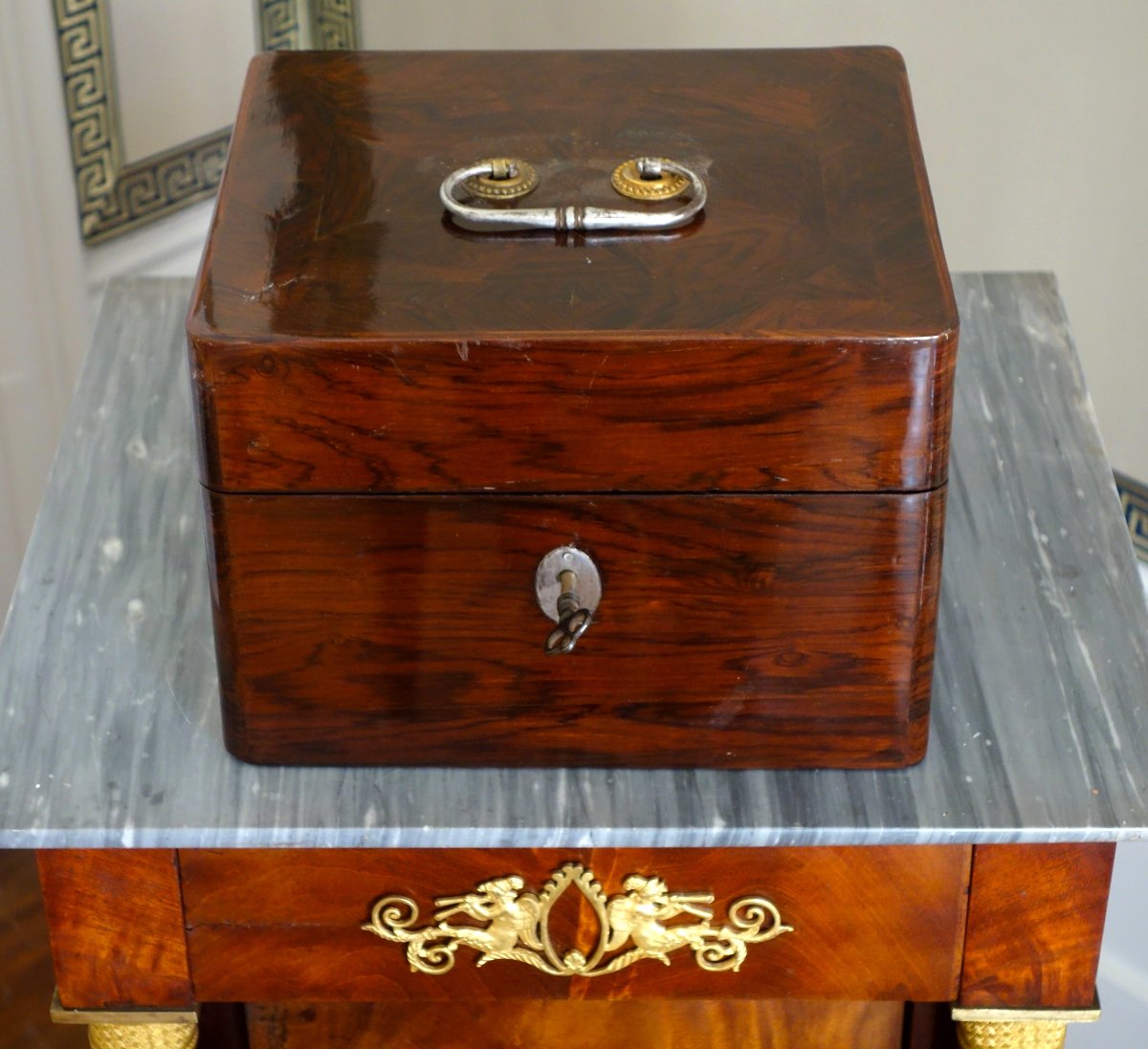 Coffret de voyage d'époque Louis XV en marqueterie de bois de violette - Croix de Malte-photo-2