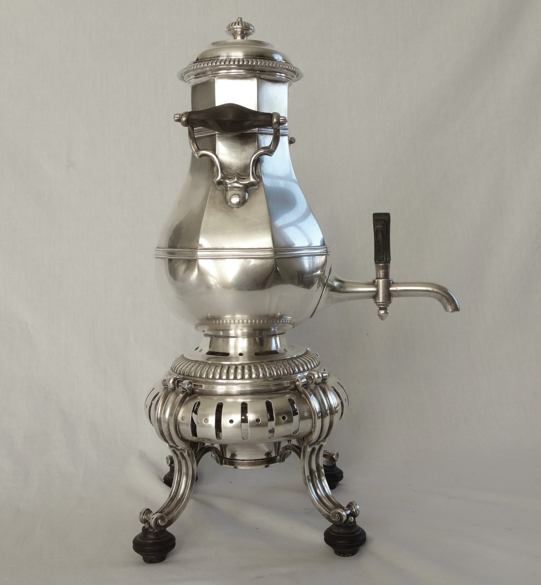 Cardeilhac: Regency-style Samovar / Tea Dispenser In Silver-plated Metal-photo-1