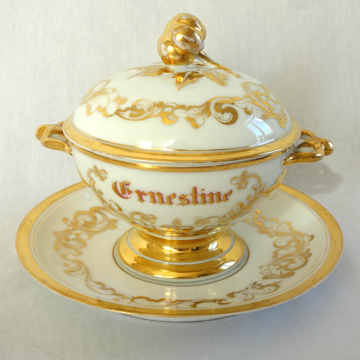 Bouillon en porcelaine de Paris blanc et Or vers 1850-photo-5