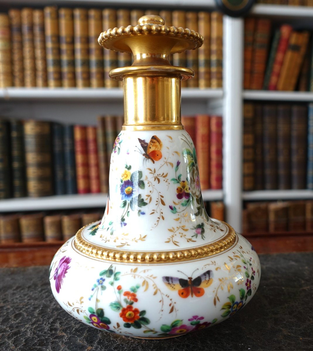 Darte - Porcelain Bottle With Polychrome And Gold Decoration From The Charles X Period - Signed-photo-2