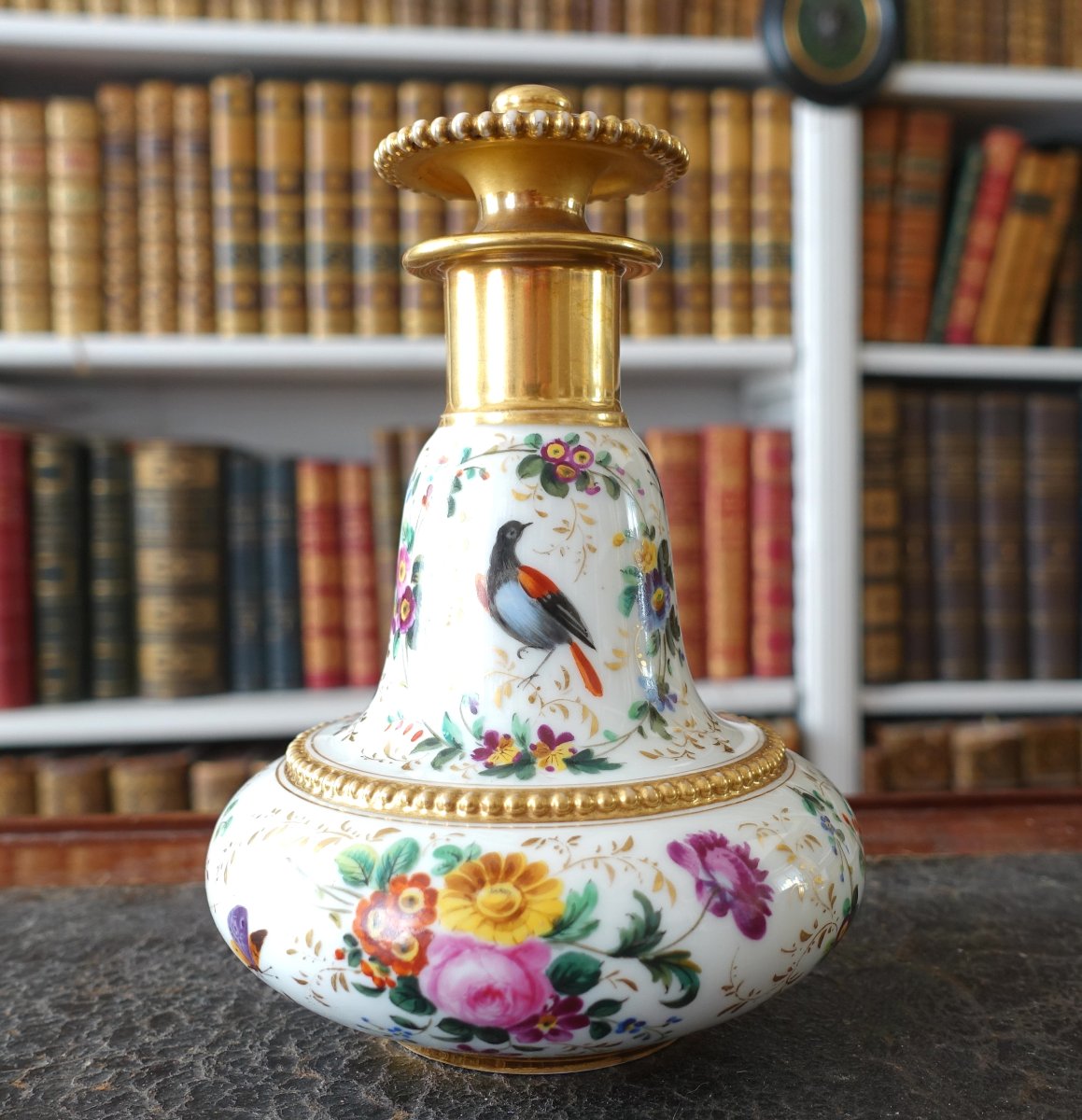 Darte - Porcelain Bottle With Polychrome And Gold Decoration From The Charles X Period - Signed