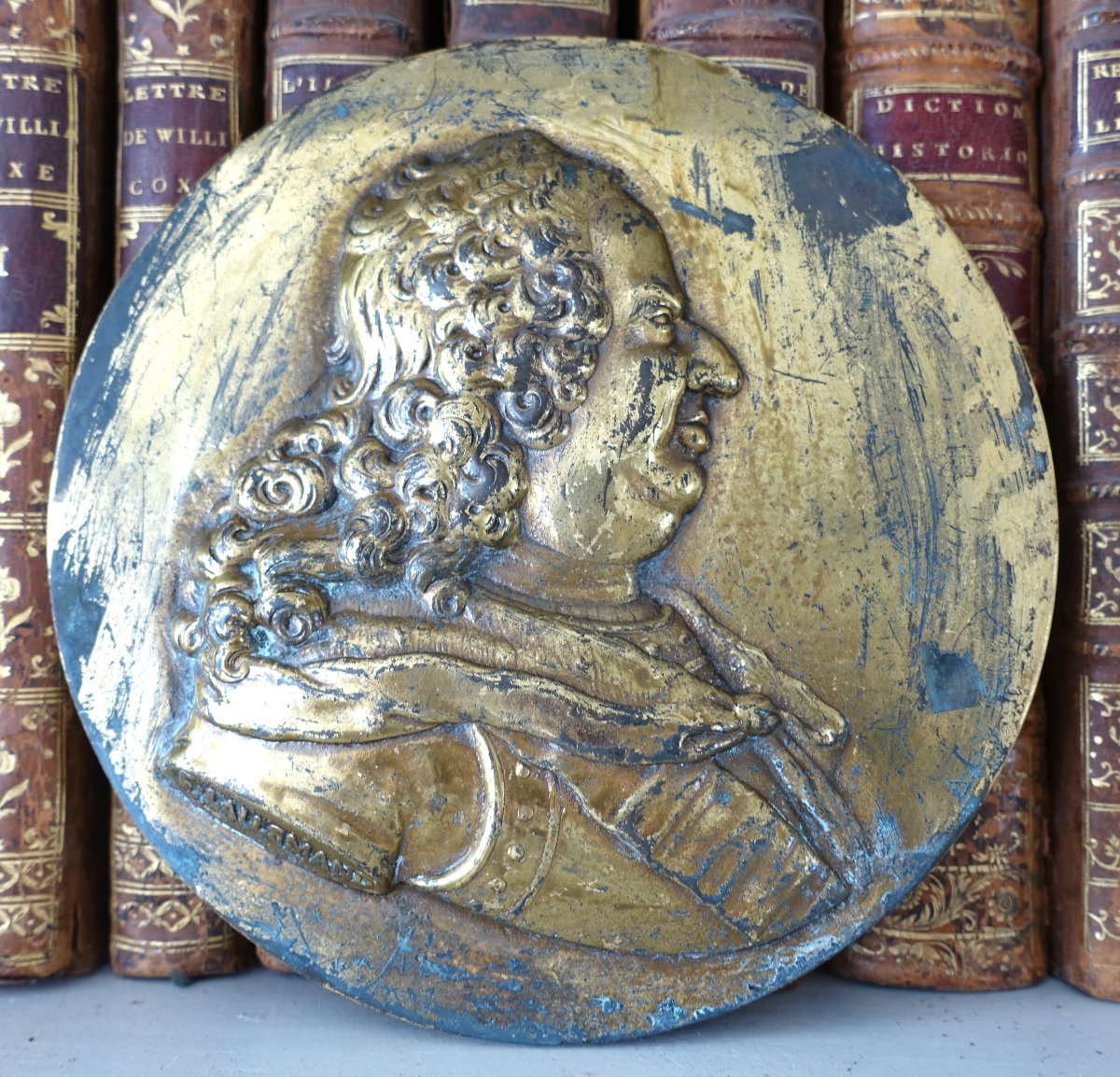 Stanislas, Roi de Pologne et Duc de Lorraine - médaillon en bronze doré 18e siècle-photo-3