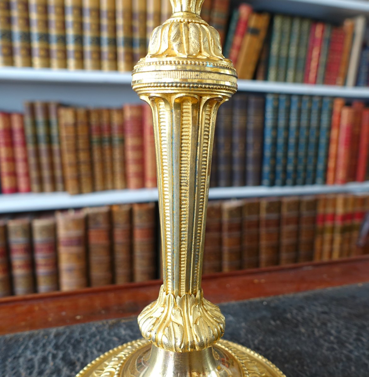 Feuchère: Antique Louis XVI-era Candlestick In Chiseled And Gilded Bronze, Used As A Lamp: Fontainebleau-photo-2