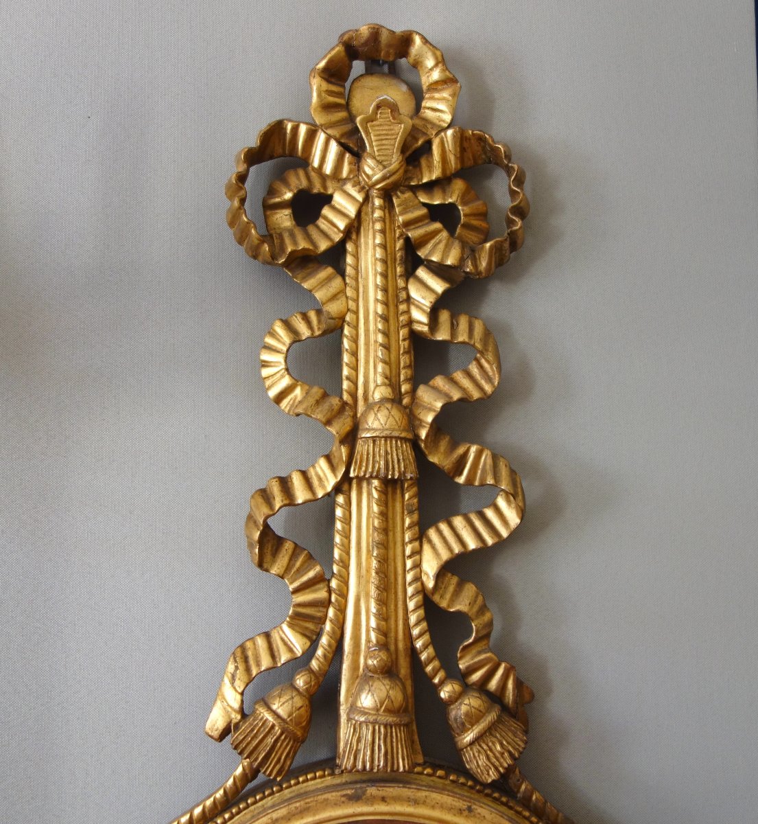 Baromètre en bois sculpté et doré d'époque Louis XVI par Gohin à Paris - fonctionnel et complet-photo-4