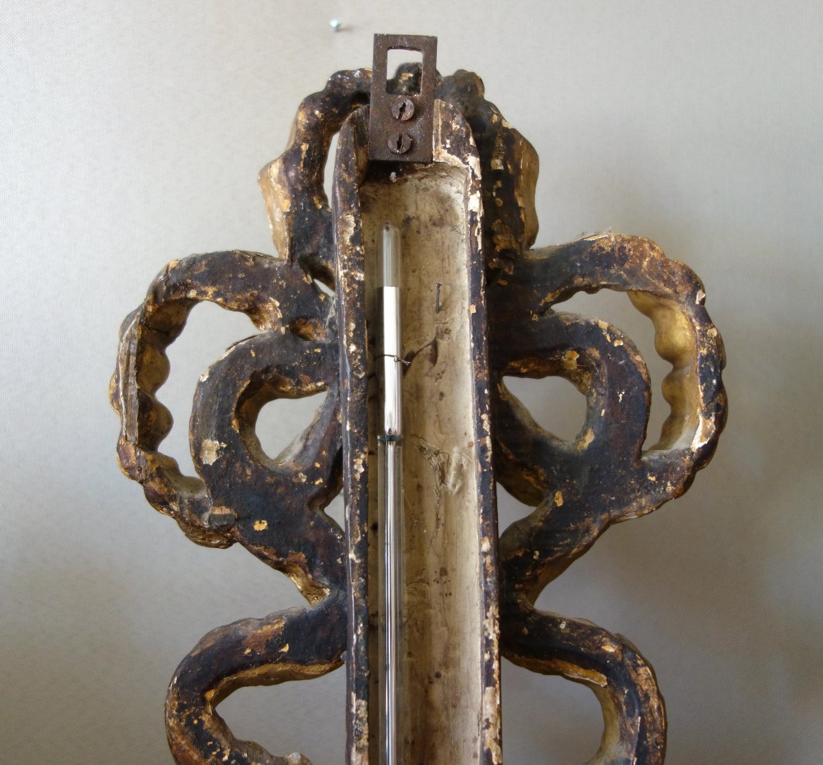 Baromètre en bois sculpté et doré d'époque Louis XVI par Gohin à Paris - fonctionnel et complet-photo-6