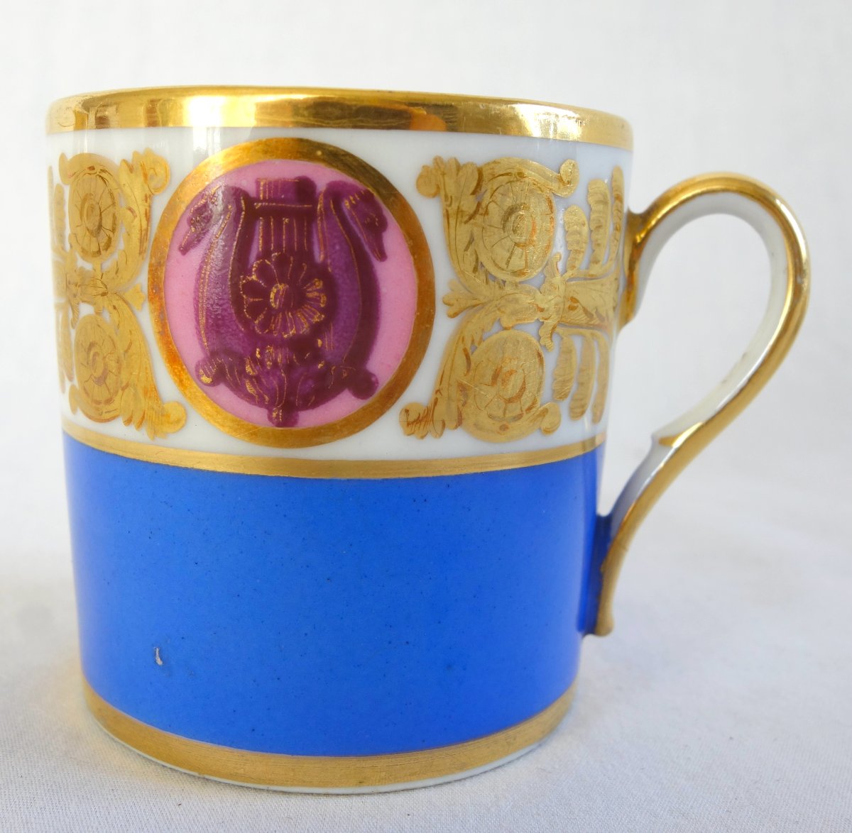 Manufacture Feuillet - Gilt Porcelain Coffee Cup - Circa 1820 - Signed-photo-1