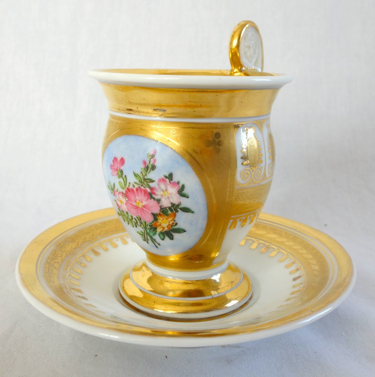 Oval Paris Porcelain Coffee Cup With Rich Floral And Gold Decoration From The Charles X Period—1820-photo-4