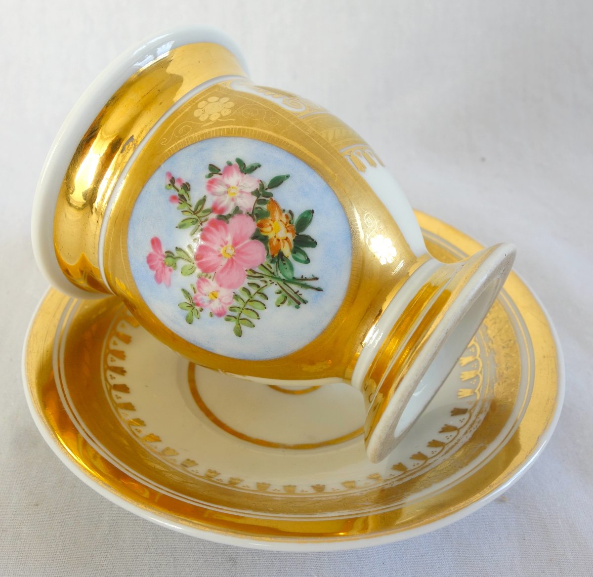 Oval Paris Porcelain Coffee Cup With Rich Floral And Gold Decoration From The Charles X Period—1820-photo-7