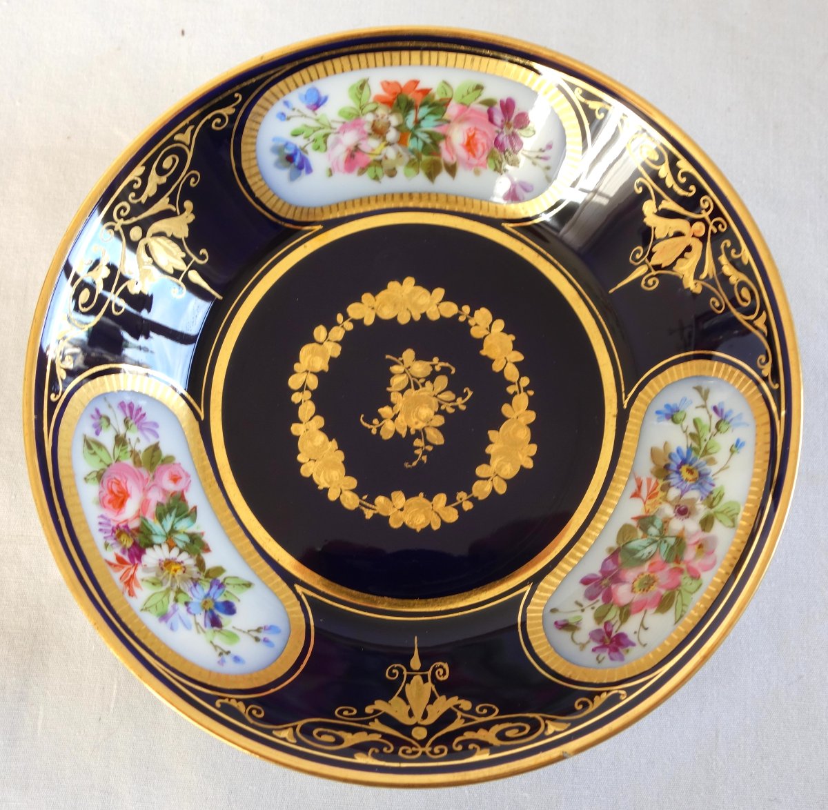 Sèvres Porcelain Manufactory: 18th-century "litron" Coffee Cup—polychrome And Gold Decoration-photo-4