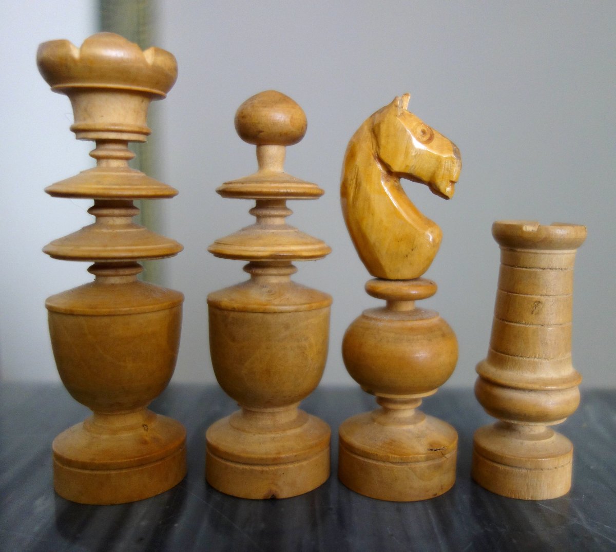 Jeu d'echecs d'époque début 19e en buis tourné et sculpté - idéal complément table tric trac -photo-3