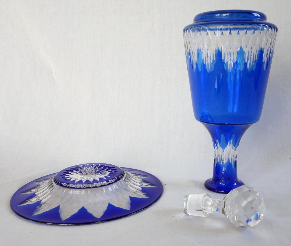 Baccarat Cut Crystal Carafe With Blue Lining And Saucer - Champigny Model-photo-3