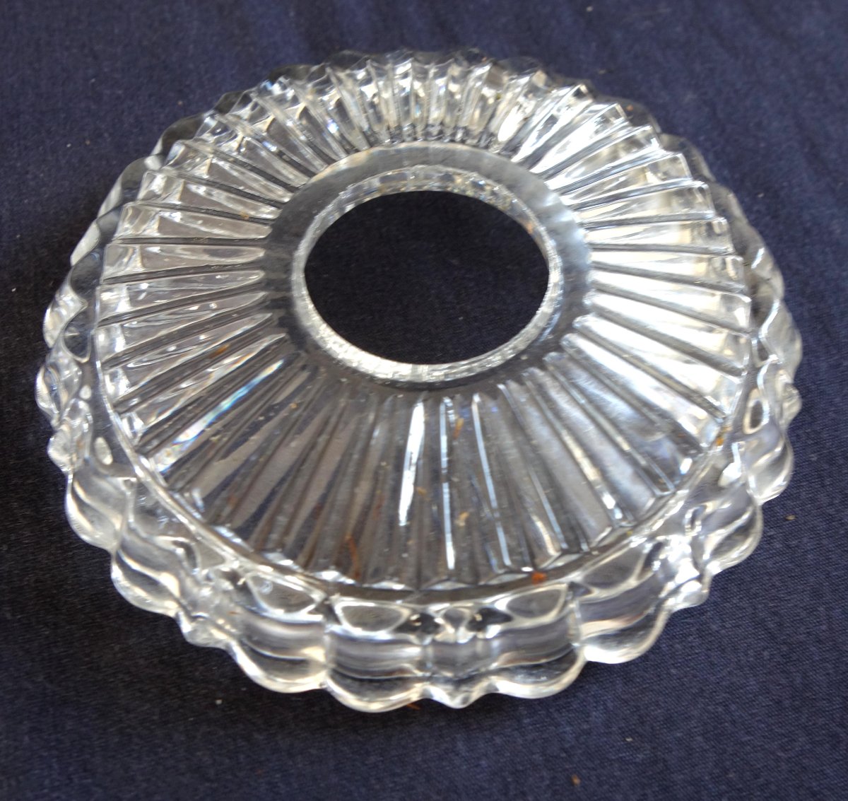 Baccarat : suite de 8 bobèches de lustre de style Louis XVI en cristal - signées - 19e siècle-photo-4