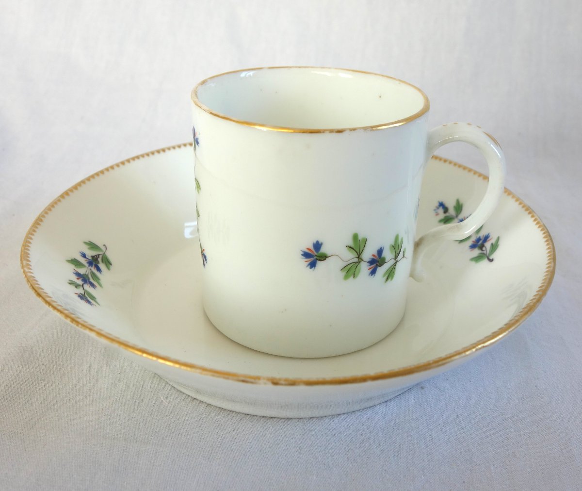 Manufacture du Duc d'Angoulême - Tasse litron aux Barbeaux en porcelaine XVIIIe signée-photo-4