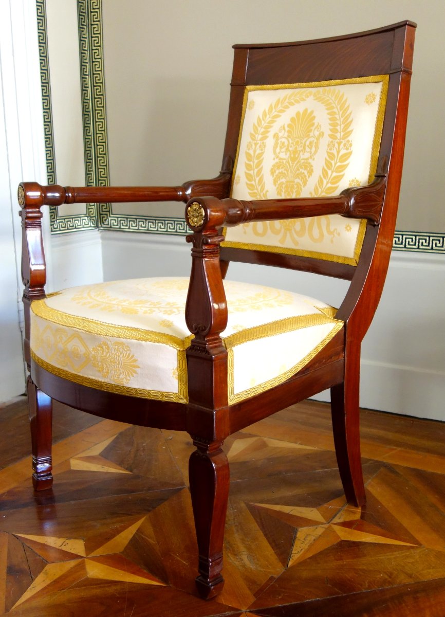 Fauteuil de bureau ou de chambre d'époque Empire en acajou et bronze doré - galons au fil d'or-photo-4