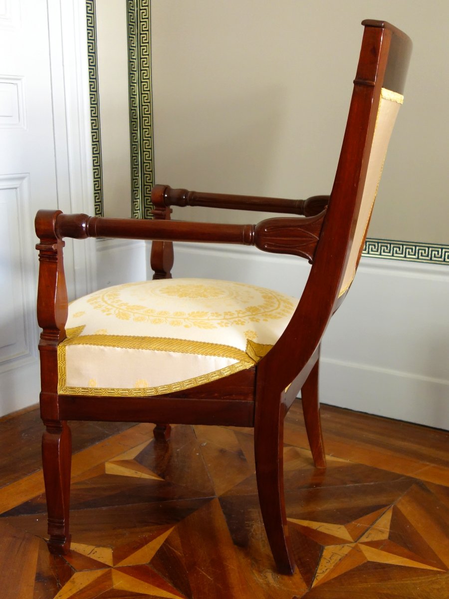 Fauteuil de bureau ou de chambre d'époque Empire en acajou et bronze doré - galons au fil d'or-photo-1