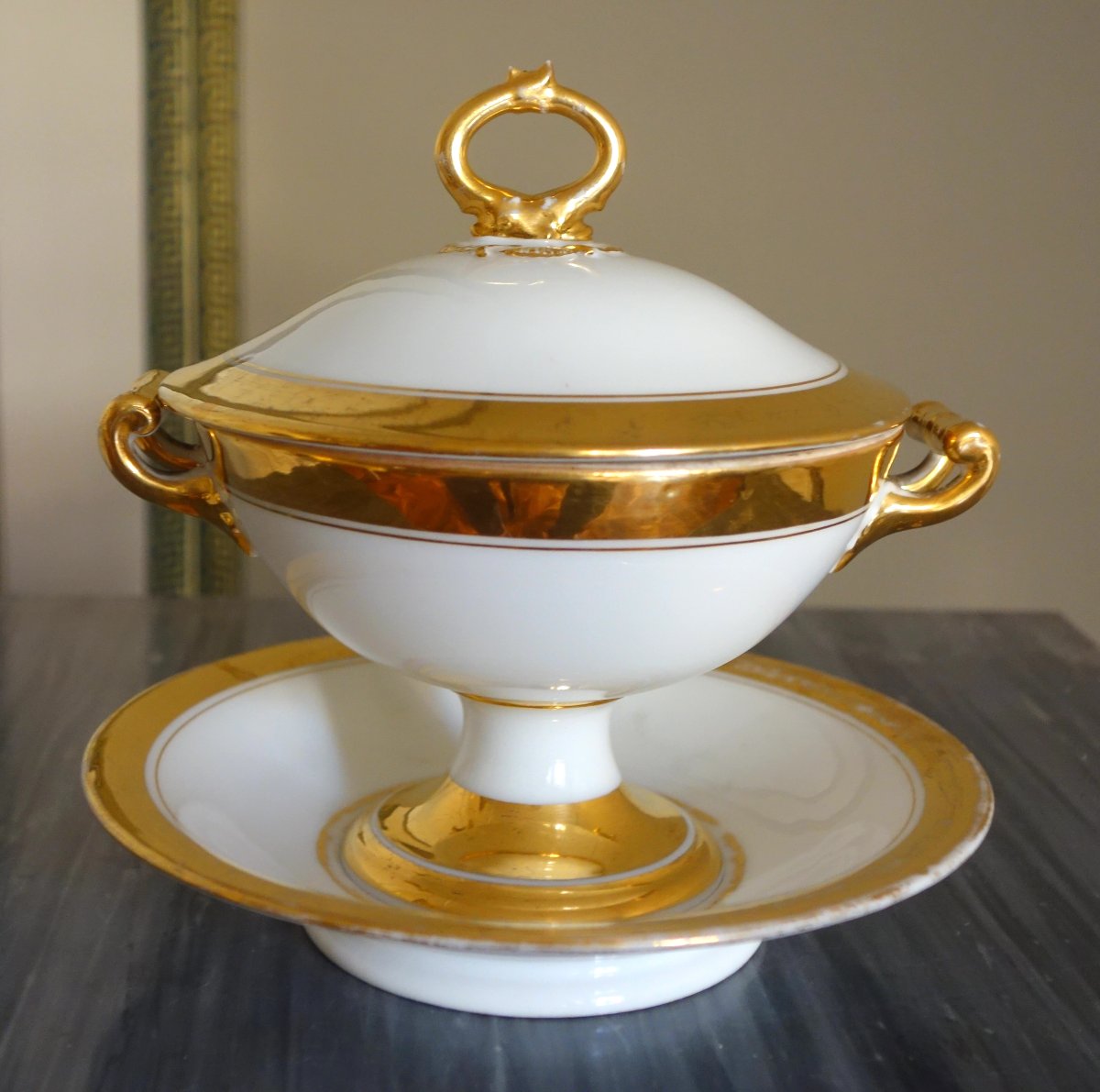 White And Gold Paris Porcelain Soup Bowl, Circa 1830-photo-2