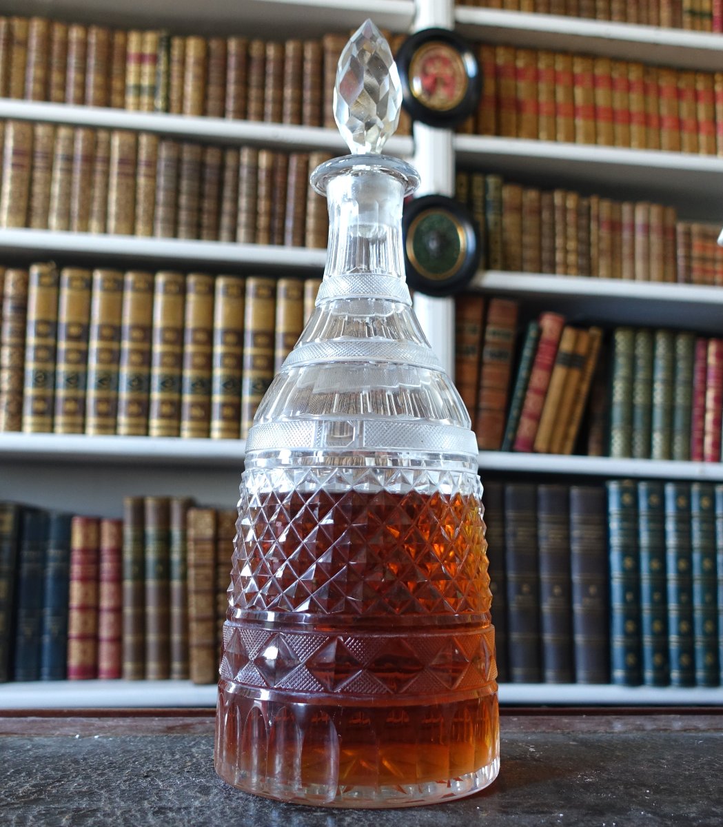 Le Creusot : carafe à vin / carafe à whisky taillée, époque Empire Restauration vers 1810 - 20-photo-2