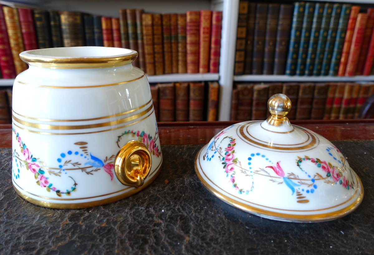 grand Sucrier Louis XVI à décor floral en porcelaine de Paris d'époque fin 18e début 19e-photo-1