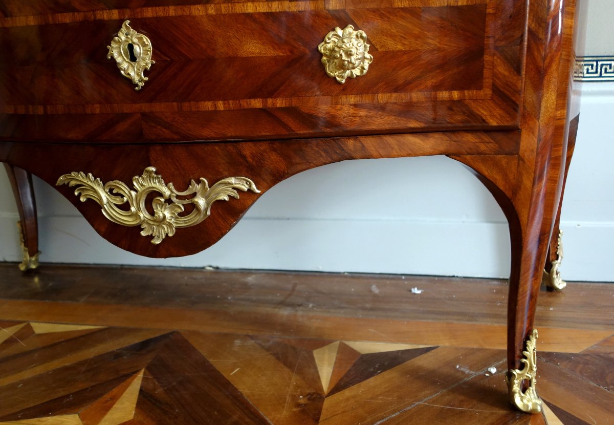 Hubert Hansen: Louis XV-era Chest Of Drawers With Satinwood Veneer—stamped-photo-3