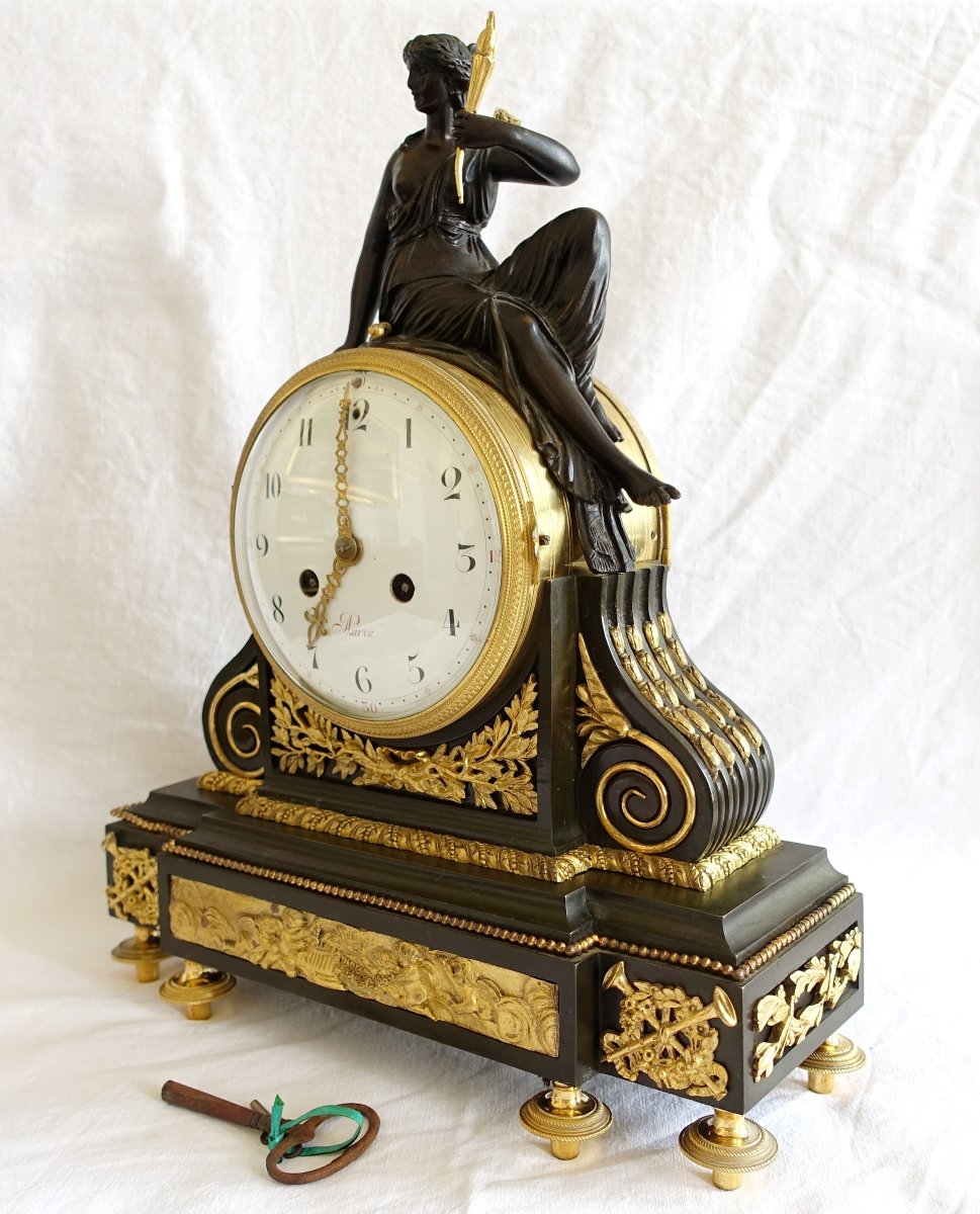 Louis XVI-era Clock In Patinated And Gilded Bronze—an Allegory Of Love, Late 18th Century-photo-3