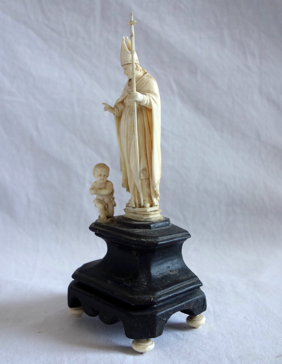 Dieppe - Statue en ivoire très finement sculpté de Saint Blaise - époque 18e ou 19e siècle-photo-2